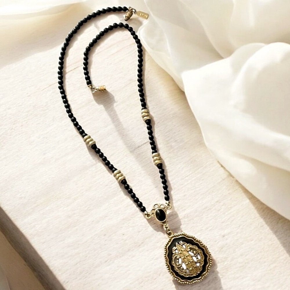 1928 Vintage 1980s Signed Victorian Style Necklace
